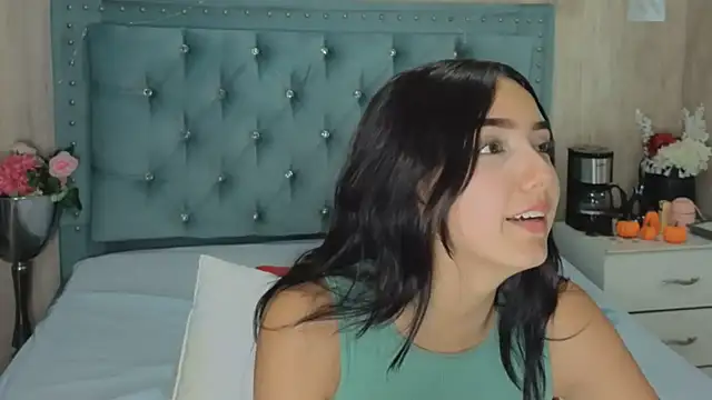 Marcelaa fox online show from 28, 7, 2026