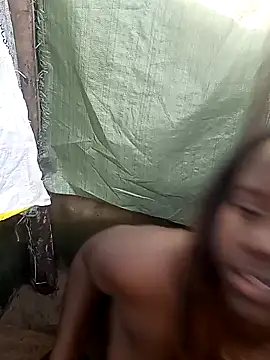 Black juicy24 online show from 25, 1, 2025