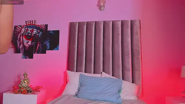 Isabella Flowers online show from 16, 4, 2026