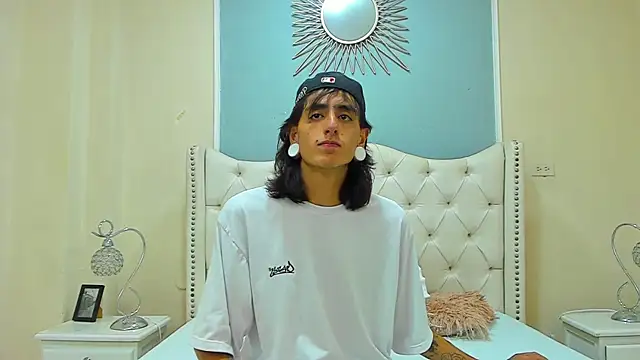 Matthew Dixonn online show from 6, 12, 2024