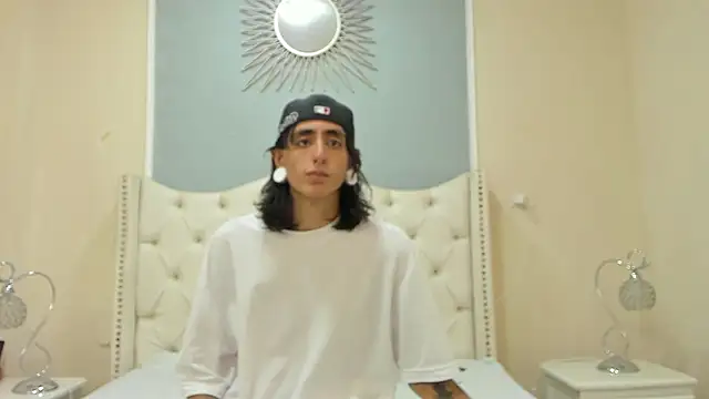 Matthew Dixonn online show from 13, 12, 2024