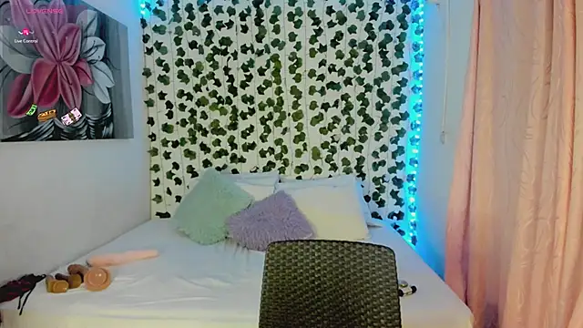 Snapshot of daren_paulina chatting on 23, 9, 2025 daren paulina online show from 23, 9, 2025