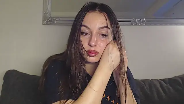 courtneyPerfect online show from 18, 12, 2024