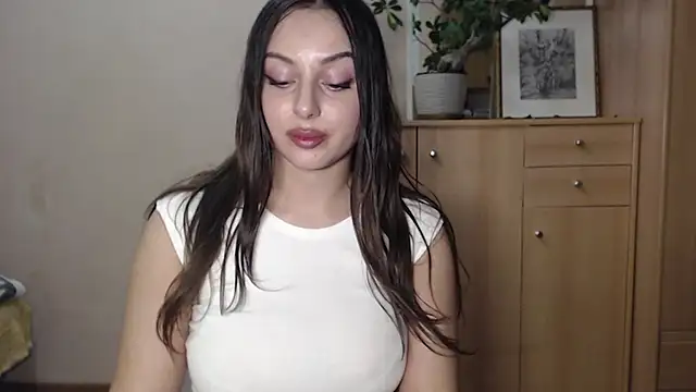 courtneyPerfect online show from 17, 1, 2025