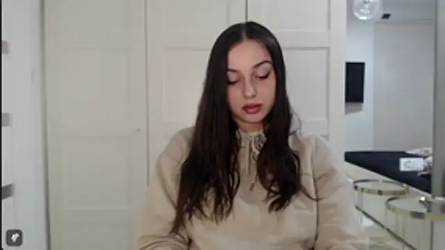 courtneyPerfect online show from 3, 11, 2025