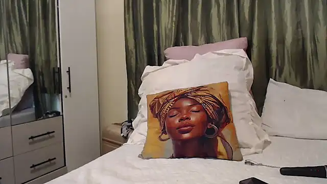 Foxybrownxx1 online show from 27, 9, 2025