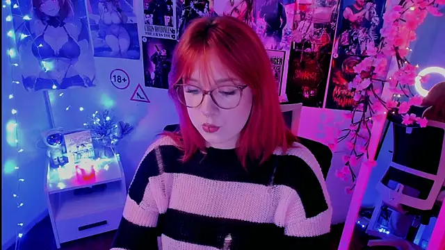 Snapshot of Rudy_02 chatting on 12, 11, 2025 Rudy 02 online show from 12, 11, 2025