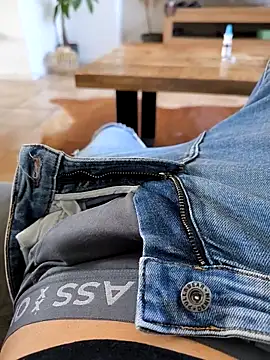 Kevoon991 online show from 4, 3, 2025