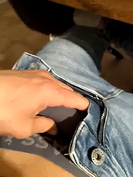 Kevoon991 online show from 4, 3, 2025