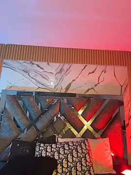 LylaLee111 online show from 21, 4, 2026