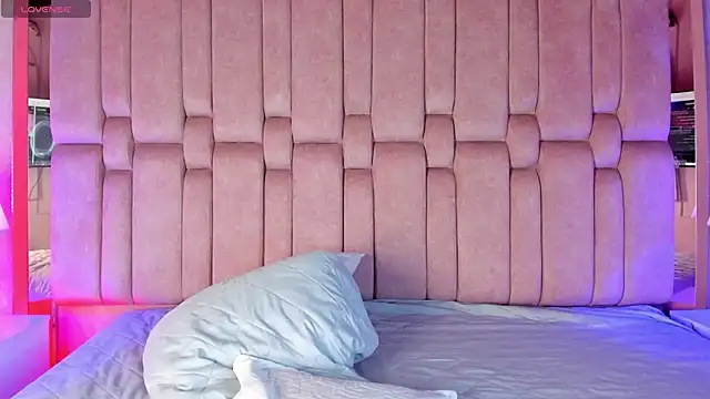 AshleyBelth  online show from 6, 2, 2025