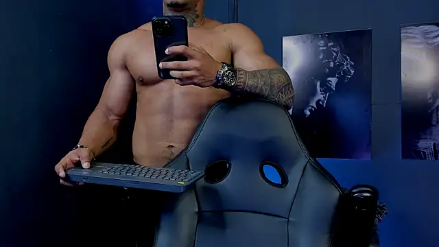 bradley smith online show from 23, 4, 2026