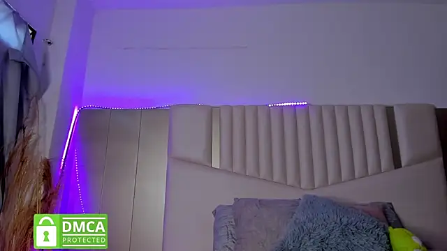 Snapshot of queen_angelique chatting on 23, 1, 2025 queen angelique online show from 23, 1, 2025