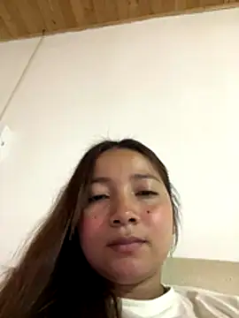 Snapshot of queen_angelique chatting on 3, 12, 2025 queen angelique online show from 3, 12, 2025