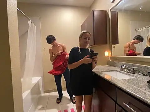 girlfriendmissy online show from 2, 3, 2025