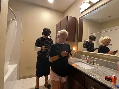 girlfriendmissy online show from 16, 3, 2025