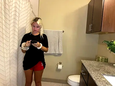 girlfriendmissy online show from 14, 9, 2025