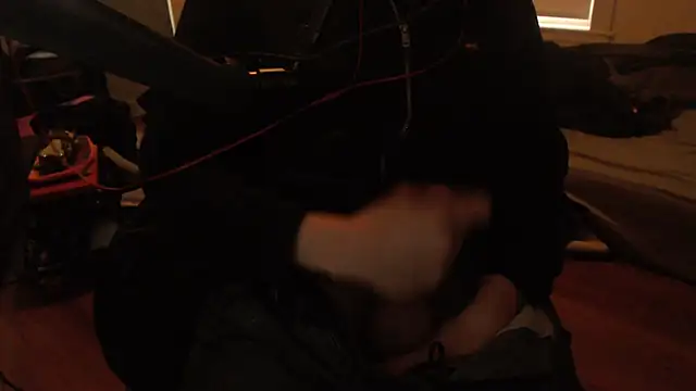 Snapshot of chicostick413 chatting on 5, 3, 2025 chicostick413 online show from 5, 3, 2025