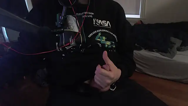 Snapshot of chicostick413 chatting on 11, 3, 2025 chicostick413 online show from 11, 3, 2025