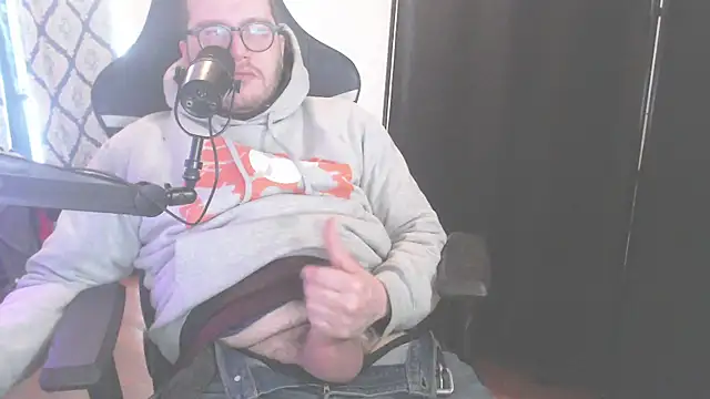 Snapshot of chicostick413 chatting on 2, 2, 2026 chicostick413 online show from 2, 2, 2026