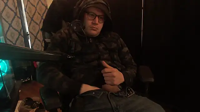 Snapshot of chicostick413 chatting on 7, 2, 2026 chicostick413 online show from 7, 2, 2026