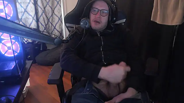 Snapshot of chicostick413 chatting on 12, 2, 2026 chicostick413 online show from 12, 2, 2026