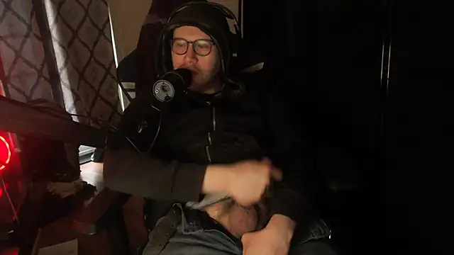 Snapshot of chicostick413 chatting on 15, 2, 2026 chicostick413 online show from 15, 2, 2026