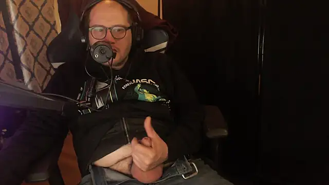 Snapshot of chicostick413 chatting on 18, 2, 2026 chicostick413 online show from 18, 2, 2026