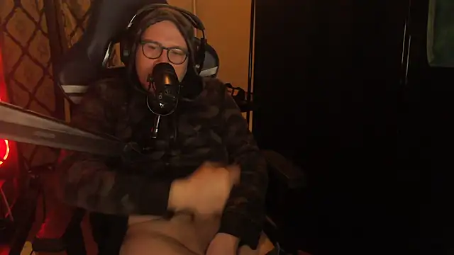 Snapshot of chicostick413 chatting on 25, 3, 2026 chicostick413 online show from 25, 3, 2026