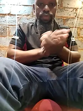 Snapshot of Chocolate_factory_man chatting on 17, 10, 2025 Chocolate factory man online show from 17, 10, 2025