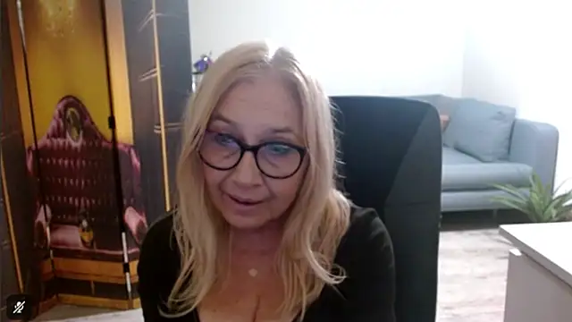 sofia xkiss online show from 19, 11, 2025