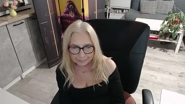 sofia xkiss online show from 16, 2, 2026