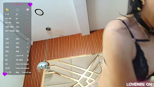 Sluttyandmature online show from 8, 3, 2025