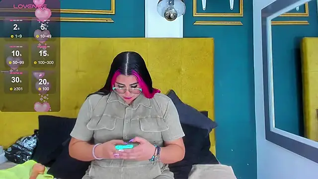 BellaPeers  online show from 12, 1, 2025