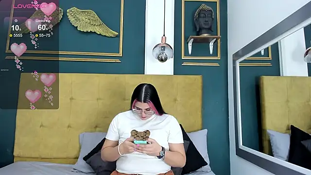 BellaPeers  online show from 4, 2, 2025