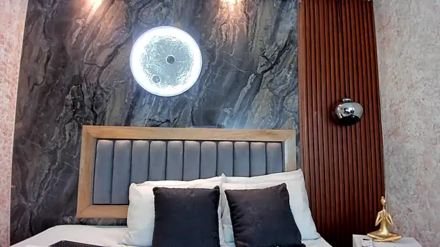 BellaPeers  online show from 2, 10, 2025