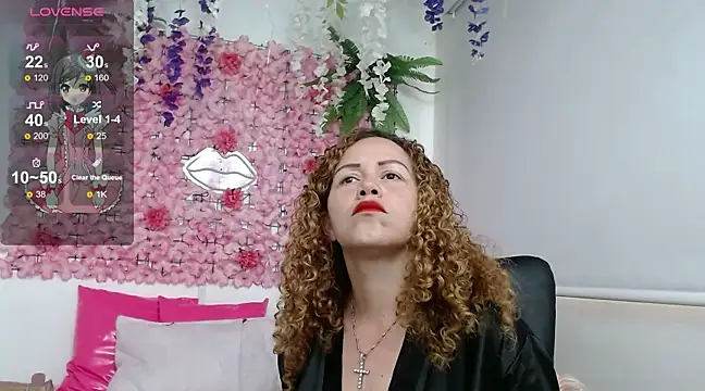 Snapshot of BLONDE_SEXYHOT chatting on 20, 2, 2025 BLONDE SEXYHOT online show from 20, 2, 2025