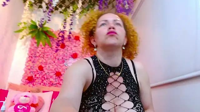 Snapshot of BLONDE_SEXYHOT chatting on 15, 10, 2025 BLONDE SEXYHOT online show from 15, 10, 2025