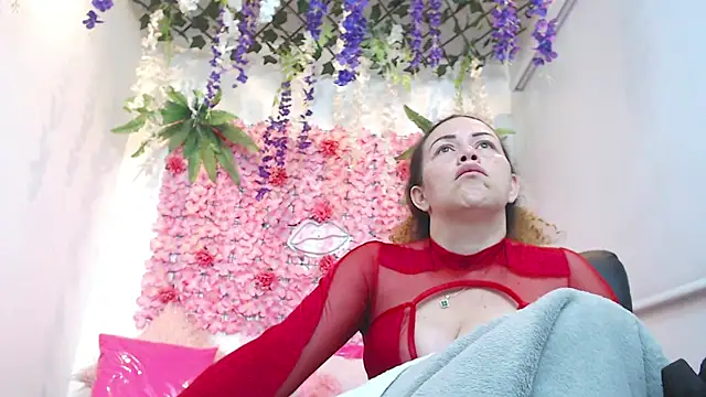 BLONDE SEXYHOT online show from 14, 12, 2025