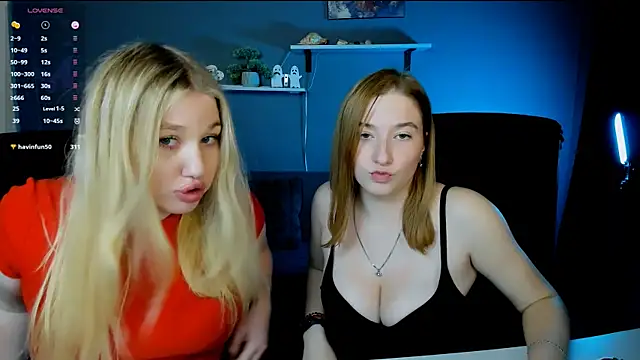 juli kisss online show from 14, 1, 2025