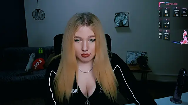 juli kisss online show from 18, 1, 2025