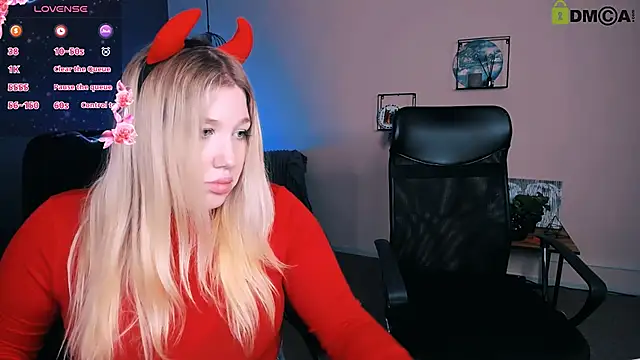 juli kisss online show from 16, 3, 2025