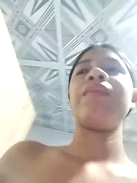 Snapshot of Little_Pau_Dirty chatting on 15, 1, 2025 Little Pau Dirty online show from 15, 1, 2025