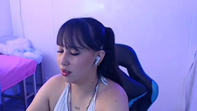 Snapshot of Skarlet_Adams28 chatting on 10, 6, 2026 Skarlet Adams28 online show from 10, 6, 2026