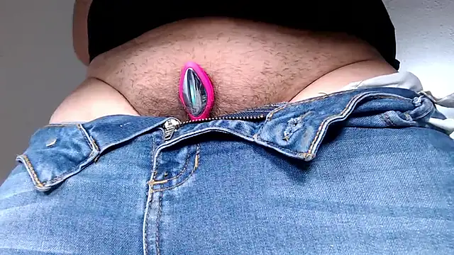 EmmyHorny  online show from 28, 4, 2026