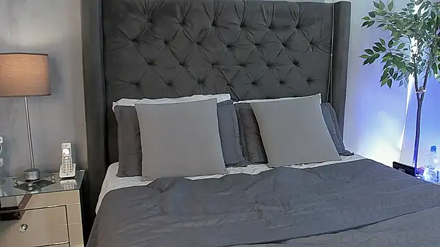 AntonellandJohan online show from 17, 1, 2025