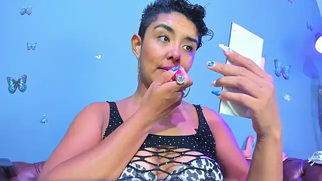 Kaira mosse online show from 4, 10, 2025