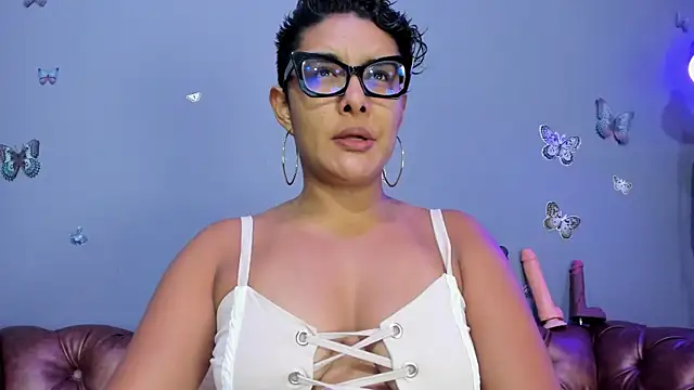 Kaira mosse online show from 15, 10, 2025