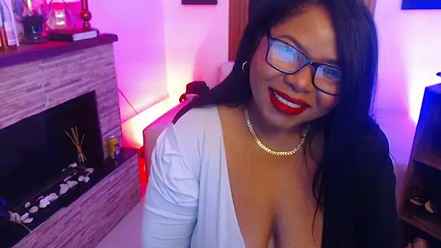Snapshot of Keilathompson chatting on 3, 6, 2026 Keilathompson online show from 3, 6, 2026