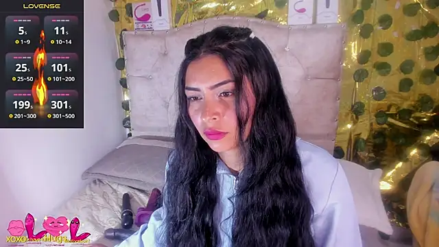 Snapshot of cristalconnorr chatting on 8, 5, 2026 cristalconnorr online show from 8, 5, 2026